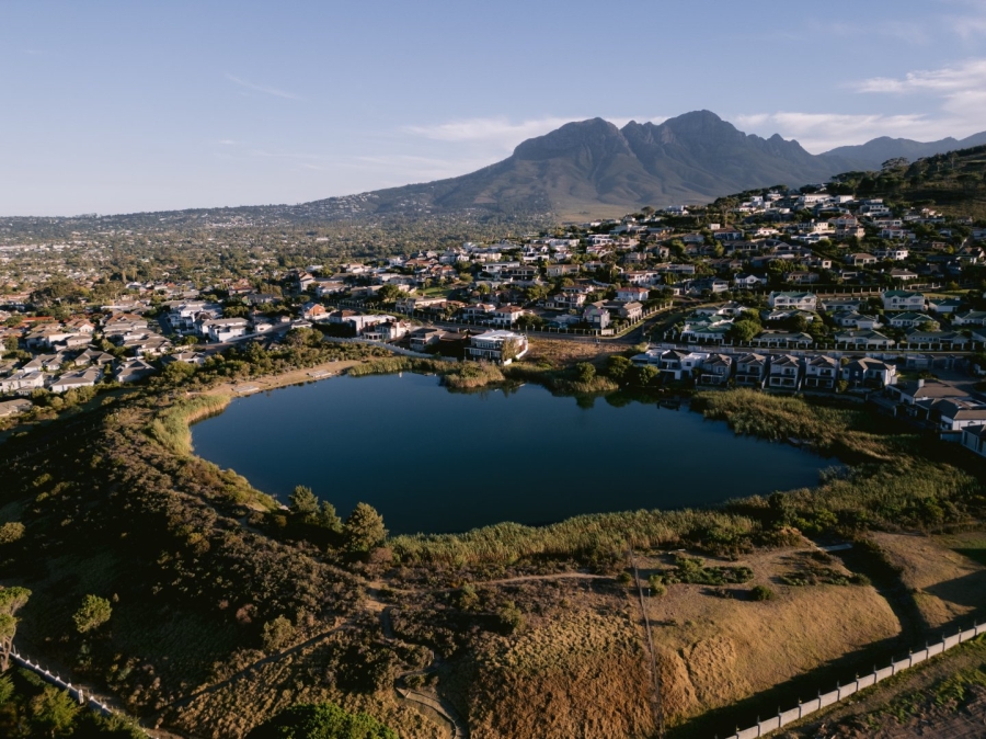 3 Bedroom Property for Sale in Mzuri Estate Western Cape